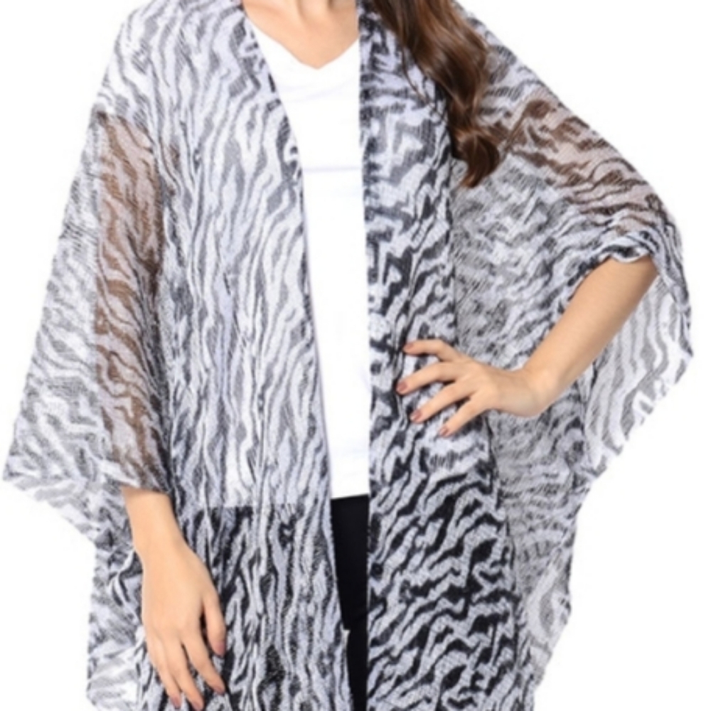 White & Black Kimono